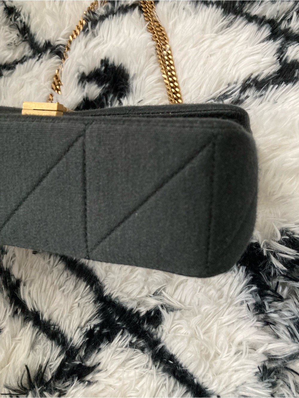 Saint Laurent Quilted Shoulder Bag in dark grey with Gold Hardware - Picture 8 of 13